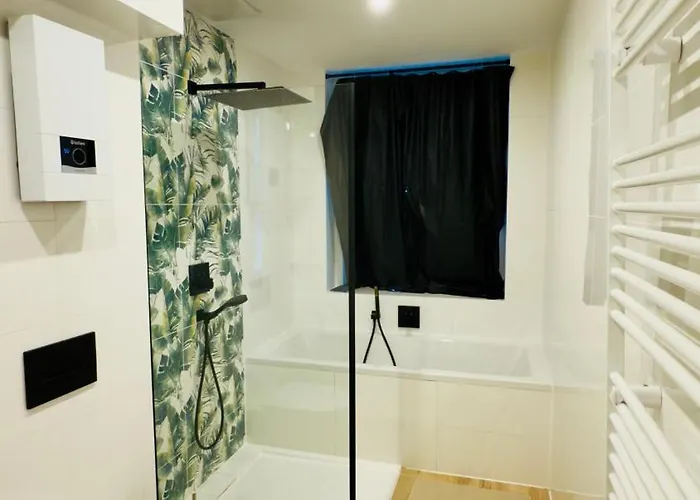 Vienna Laurenz * Grossing (Liezen)